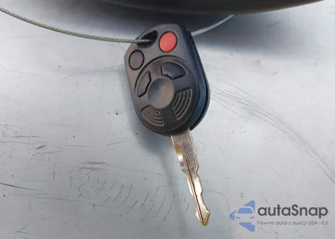 2011 Ford Fusion Hybrid from USA, damaged, VIN 3FADP0L34BR254595